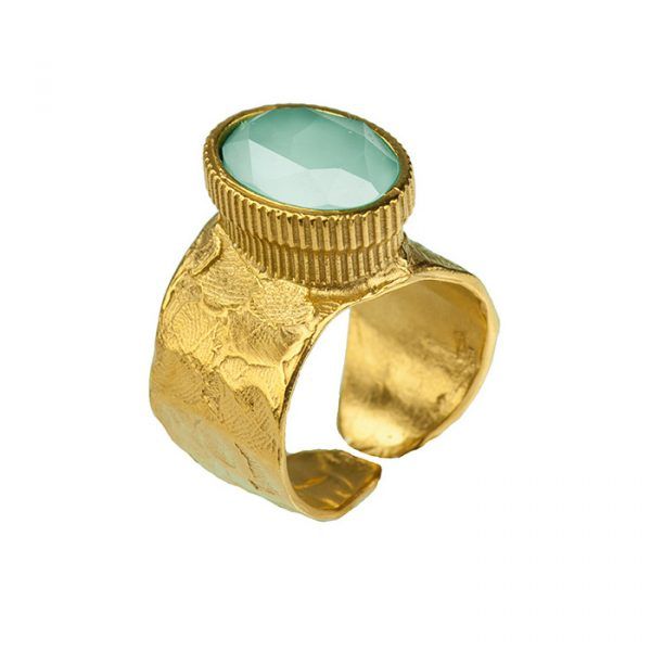 ring with wide band and crystal