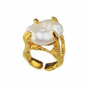 artistic handmade ring with pearl