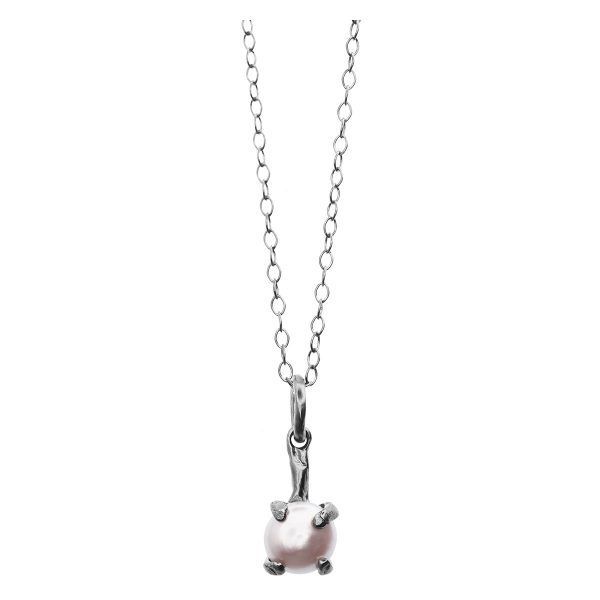 Silver necklace with natural pearl