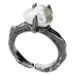 Handmade silver ring with natural pearl