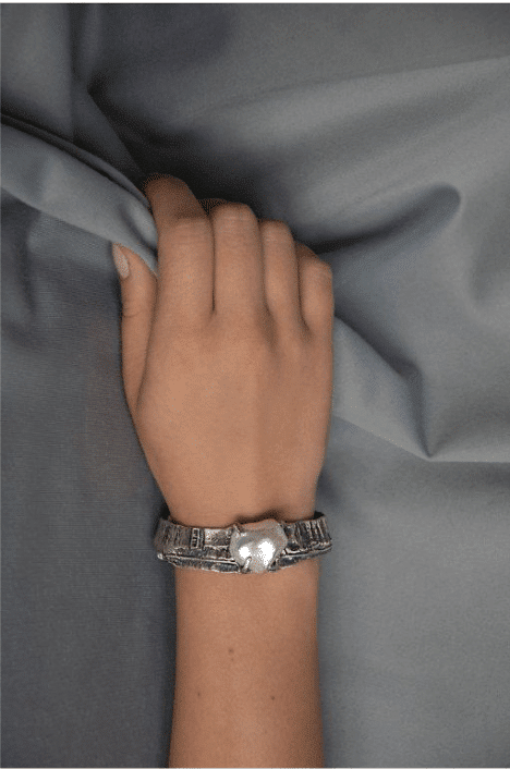 silver bracelet with cultured pearl