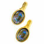 Artistic earrings with crystal