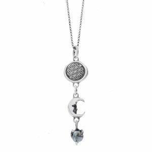 artistic jewelry workshop