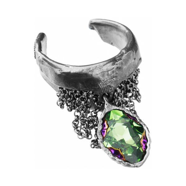 Artistic silver ring with green crystal