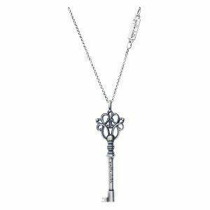 Artistic silver necklace