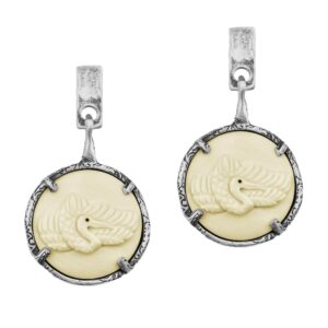 Kolczyki z kolekcji biżuterii Biały Łabędź